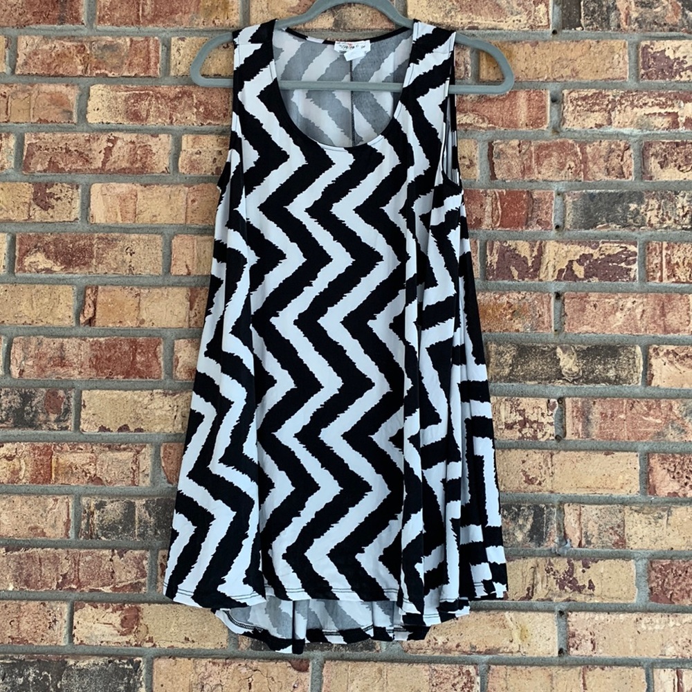 The Zig Zag Stripe longline top